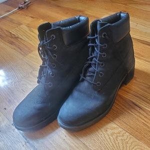 Women’s Size 10 Chunky Timberland Boots with 2.5” Heel